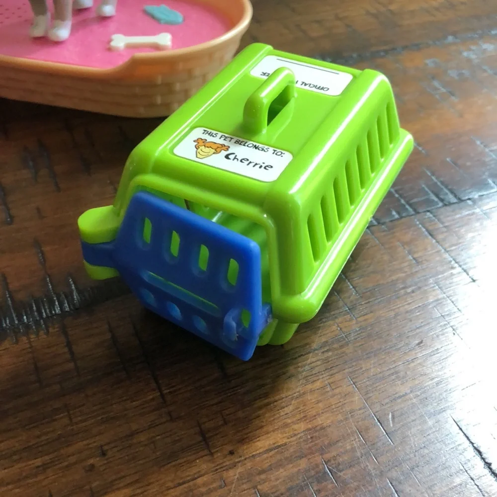 Pet Playset with Pink Accessories